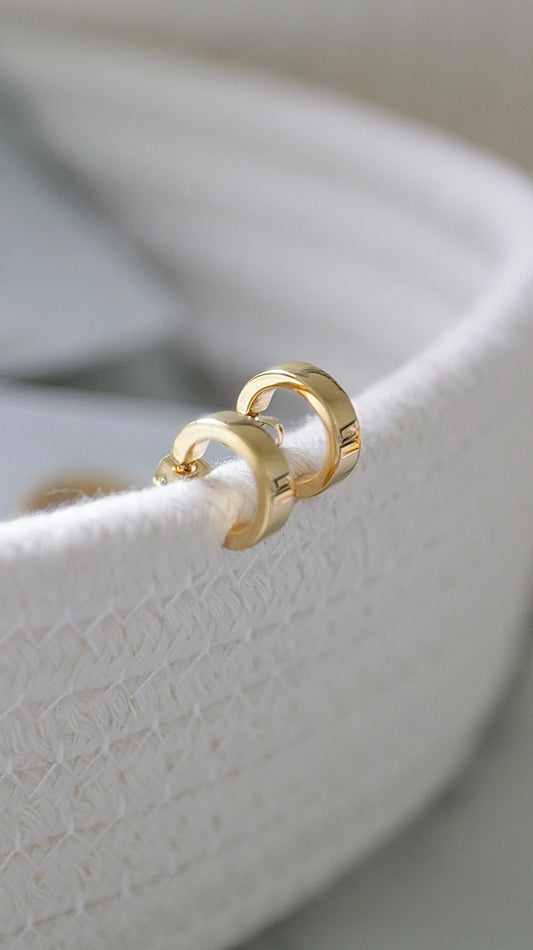 Little Miss Huggie Hoops